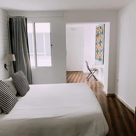 Boutike Guesthouse 2* Seville