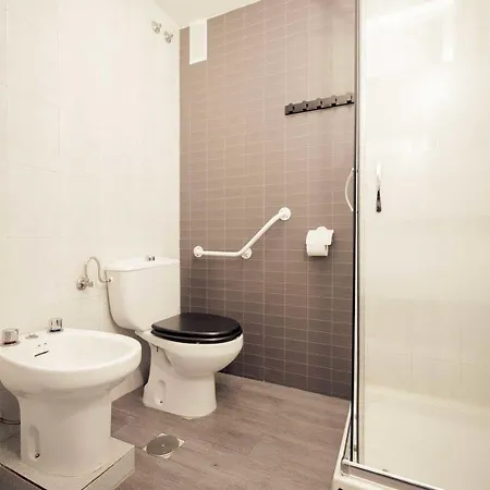 Boutike Guesthouse 2* Seville